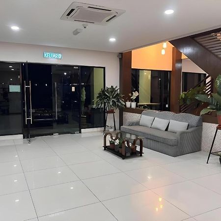 D Arc Hotel Kota Kinabalu Exterior foto