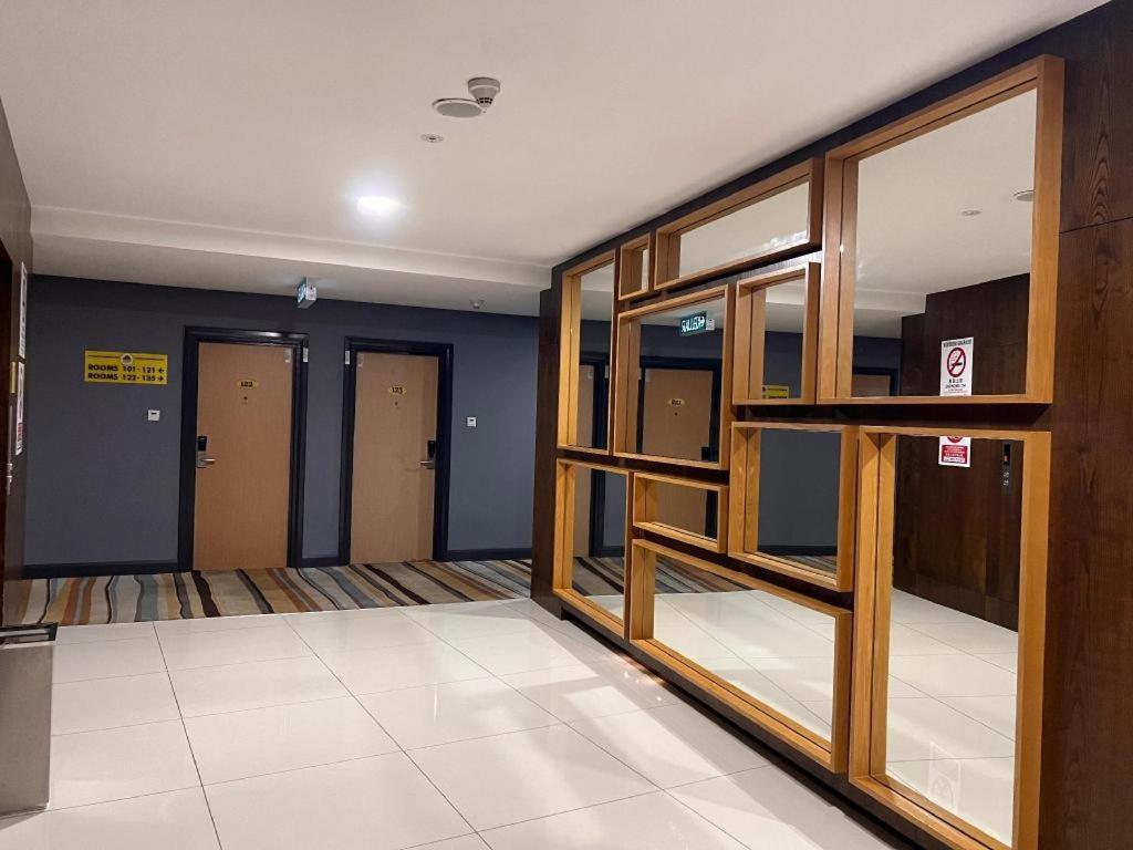 D Arc Hotel Kota Kinabalu Exterior foto